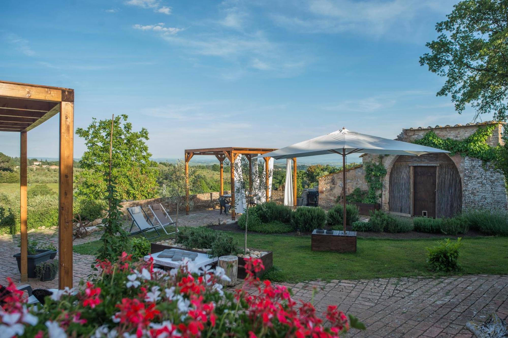 Palazzo Del Papa Country Suites Siena Kültér fotó